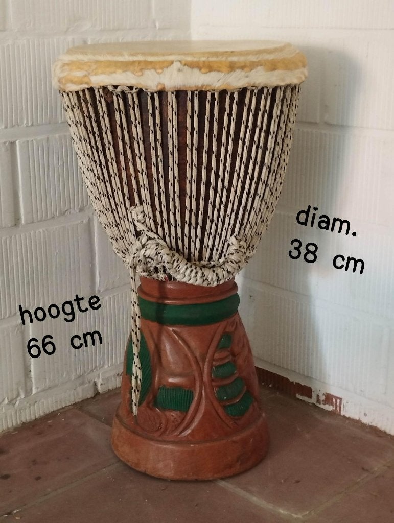 Djembé - Drum - Djembee - Vaastrommel - 66cm hoog, Ophalen, Zo goed als nieuw
