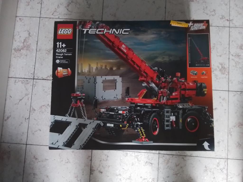 lego technic grote rode kraan, Kinderen en Baby's, Speelgoed | Duplo en Lego, Lego, Nieuw, Ophalen of Verzenden, Technic