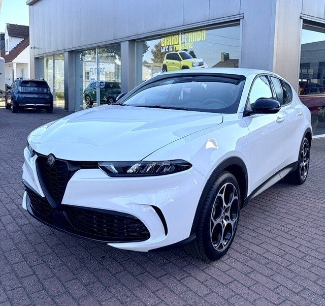 Alfa Romeo Tonale demowagen mild hybrid, Dealer onderhouden, 4 cilinders, Leder en Stof, Wit