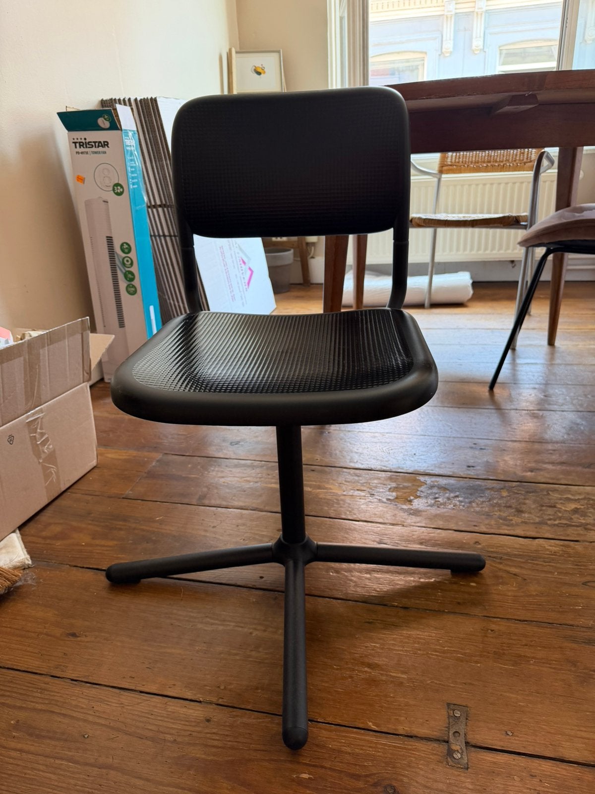 Chaises diverses, Enlèvement, Comme neuf, Une