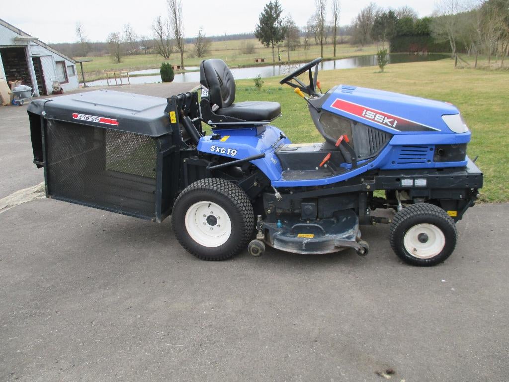 Tracteur tondeuse ISEKI type SXG 19 H diesel ( 19 cv ), Démarrage électrique, 120 cm ou plus, Enlèvement, Utilisé