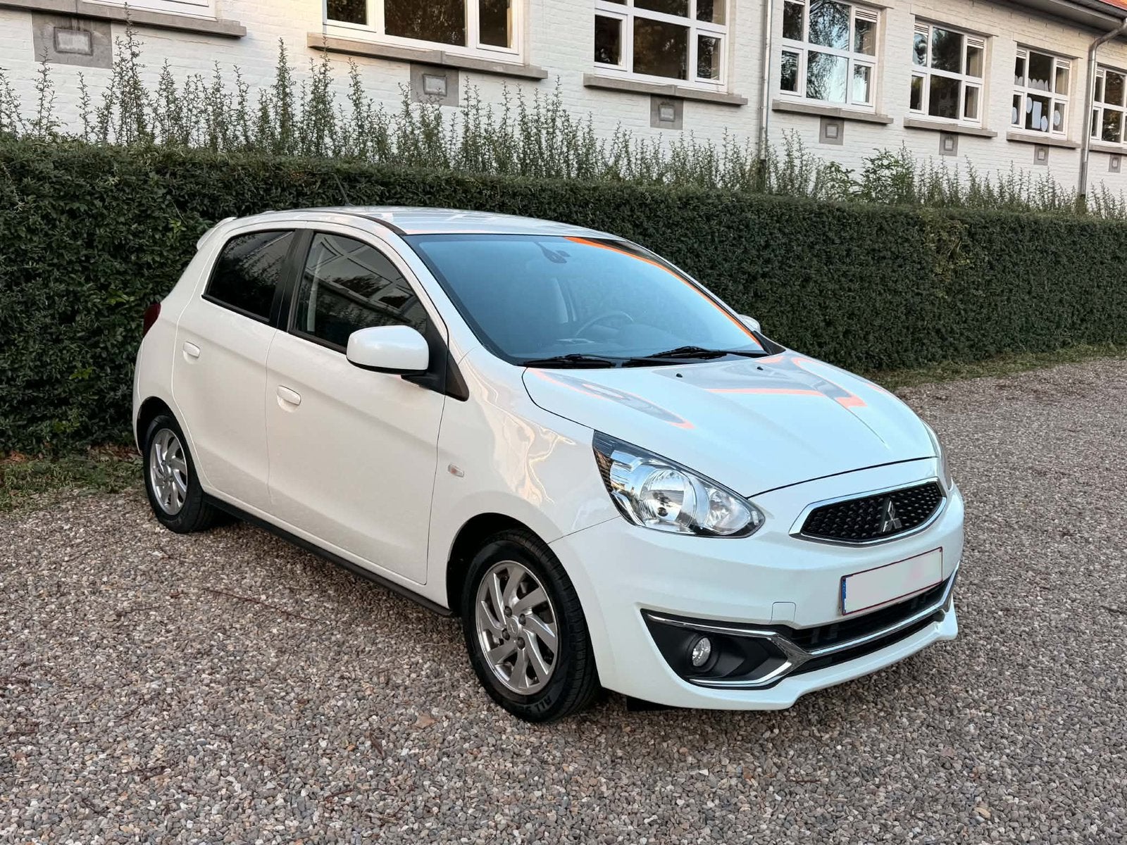 Mitsubishi SpaceStar 2018 118 000 km, Autos, Achat, Euro 6, Boîte manuelle, Noir