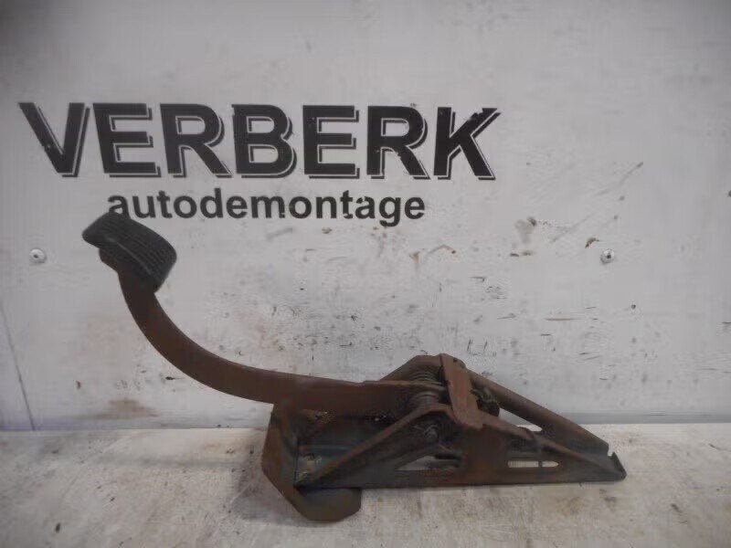 KOPPELINGSPEDAAL Opel, Bahnhofsplatz 65423 Rüsselsheim am Main, DE, Enlèvement ou Envoi, Opel, Opel Automobile GmbH