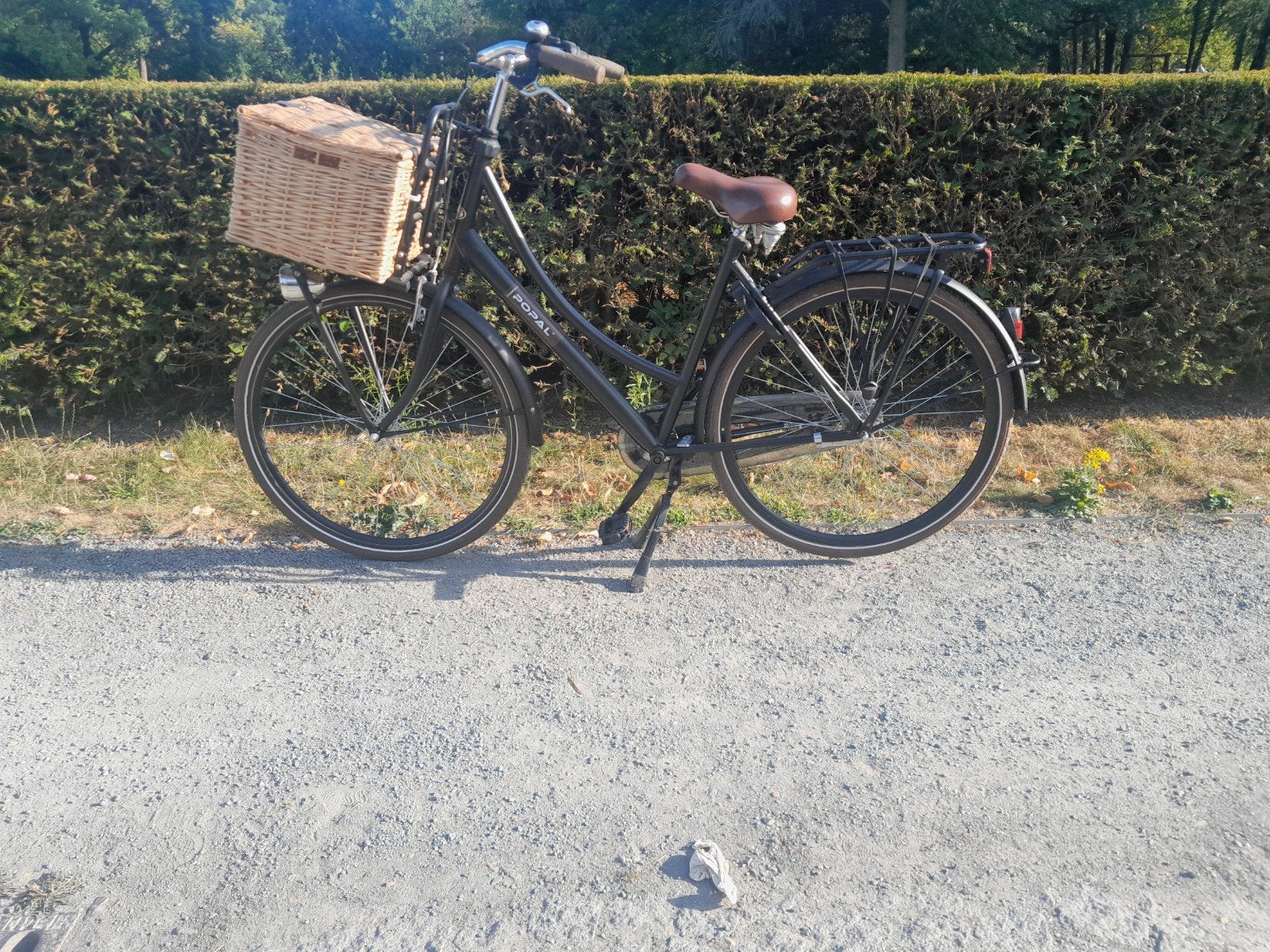 Popal Damesfiets  met Rieten Mand – Zwart, Fietsen en Brommers, Terugtraprem, (Extra) lage instap, 56 cm of meer, Zo goed als nieuw