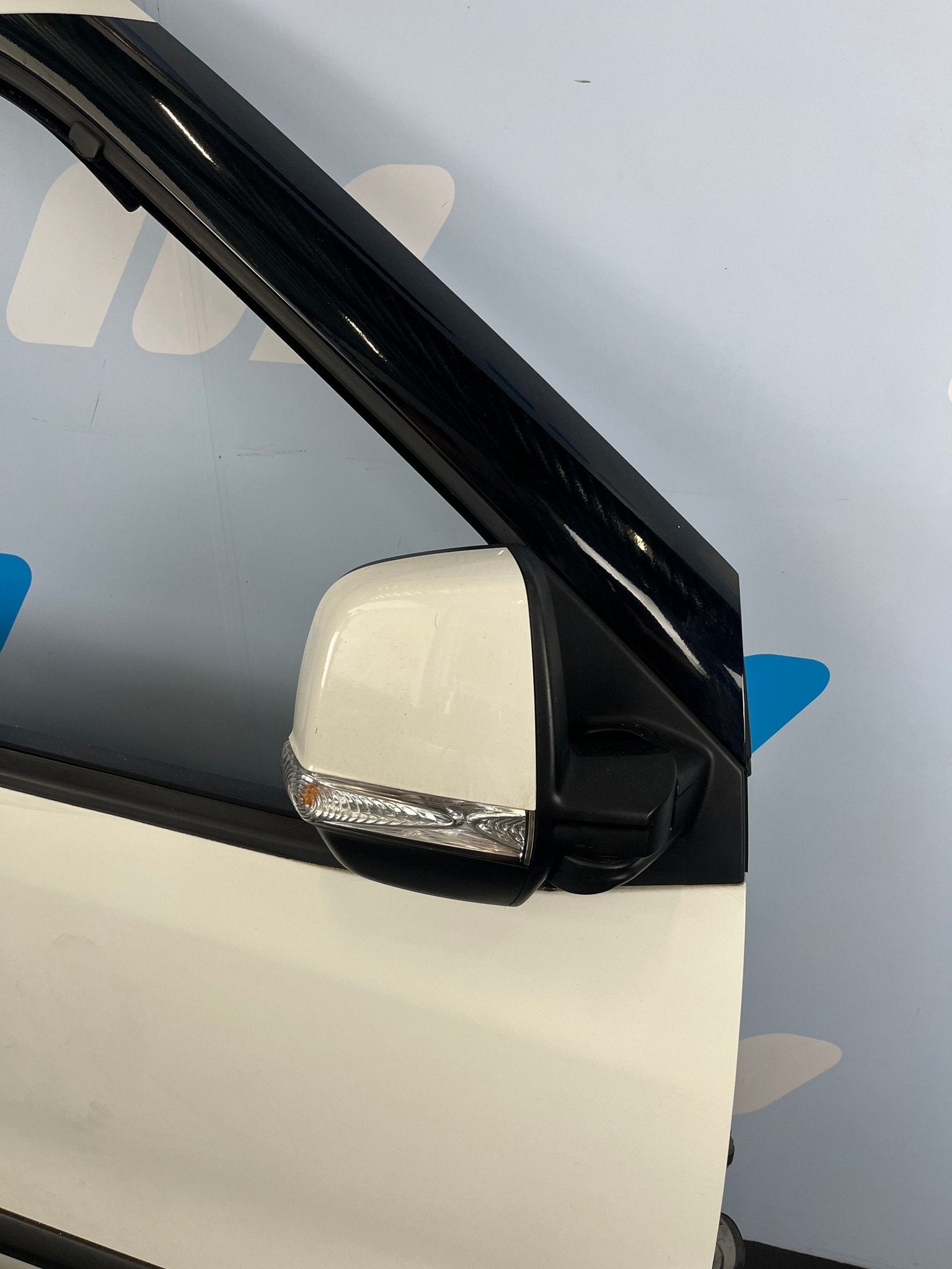Porte avant droite Fiat Doblo blanc 52122944, -, Droite, Utilisé, Porte