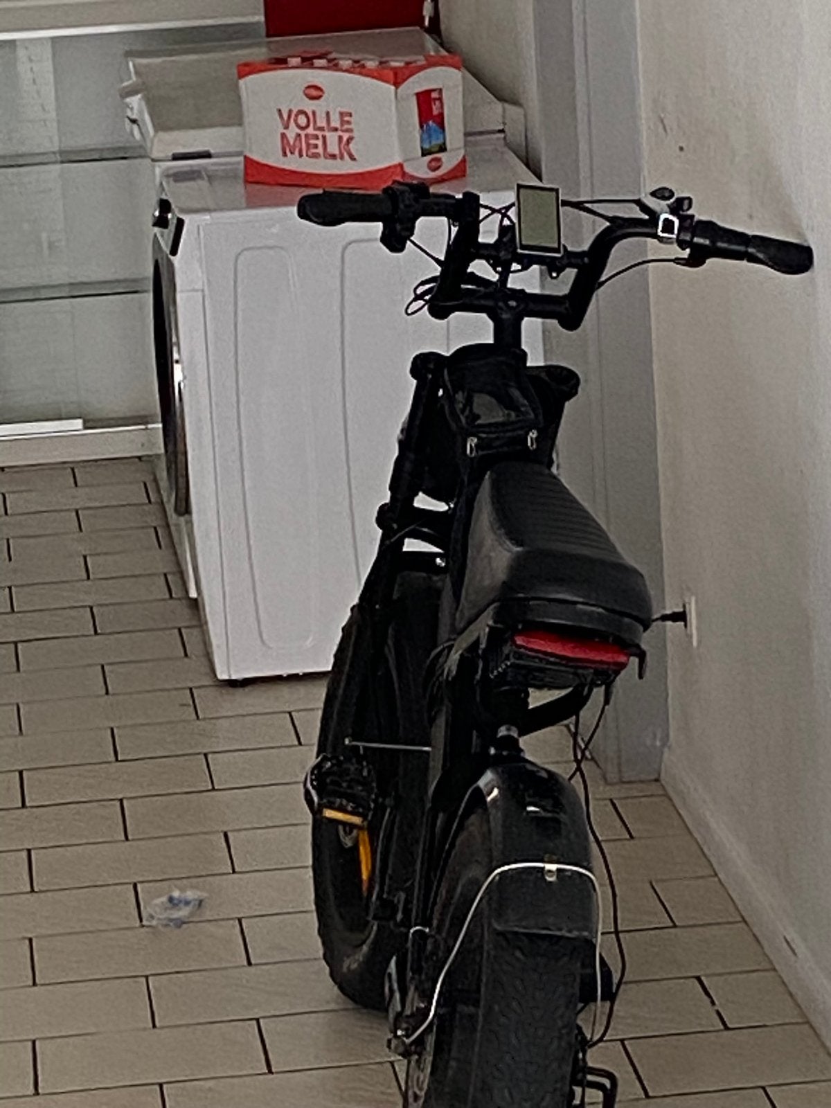 V20pro, Ophalen, Zo goed als nieuw, 50 km per accu of meer