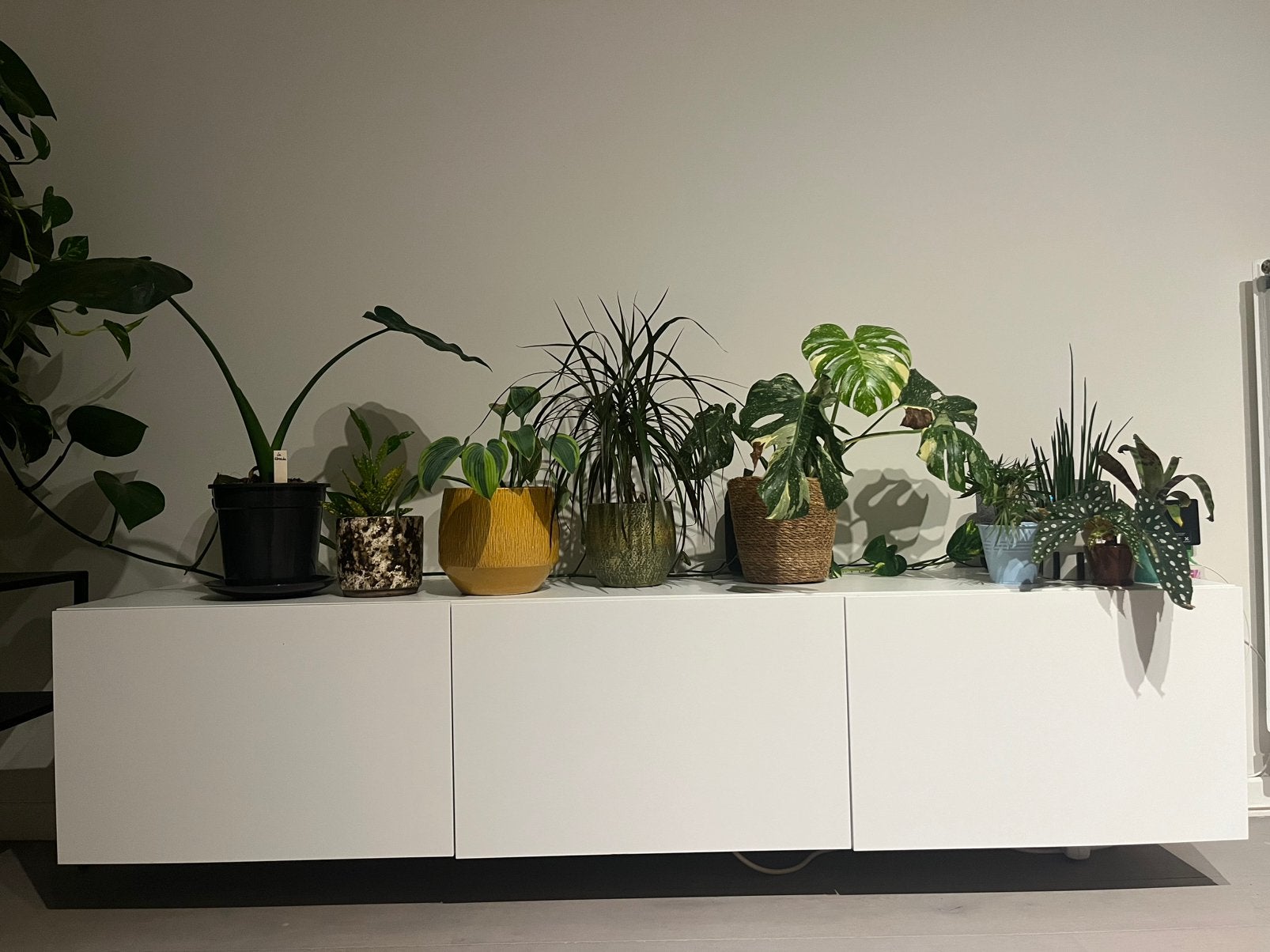BESTA TV meubel, Ophalen, Minder dan 50 cm, Zo goed als nieuw, Minder dan 25 cm