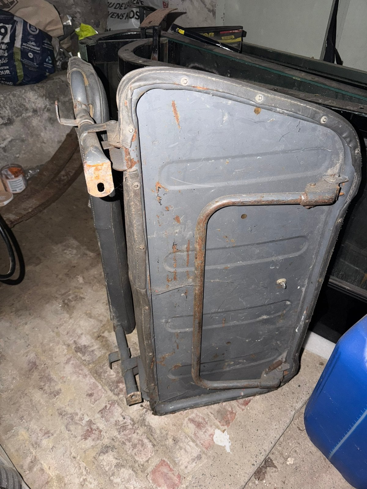 Sieges lateral banquette landcruiser bj40, Ophalen