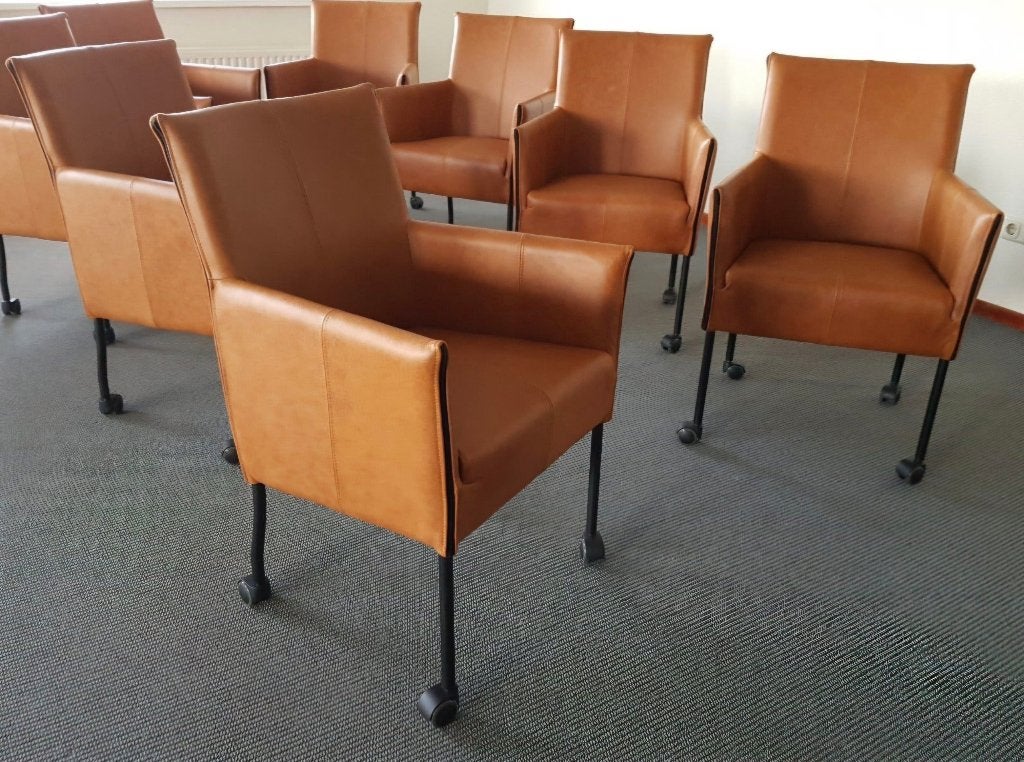 8 comfortabele Design eetkamerstoelen in cognac bruin leer, Huis en Inrichting, Bruin, Nieuw, Ophalen of Verzenden, Joli leolux montis chaplin stijl