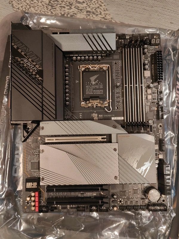 Gigabyte Aorus Z690 Pro Motherboard, Computers en Software, Moederborden, LGA 1700, Gebruikt, Ophalen of Verzenden, ATX