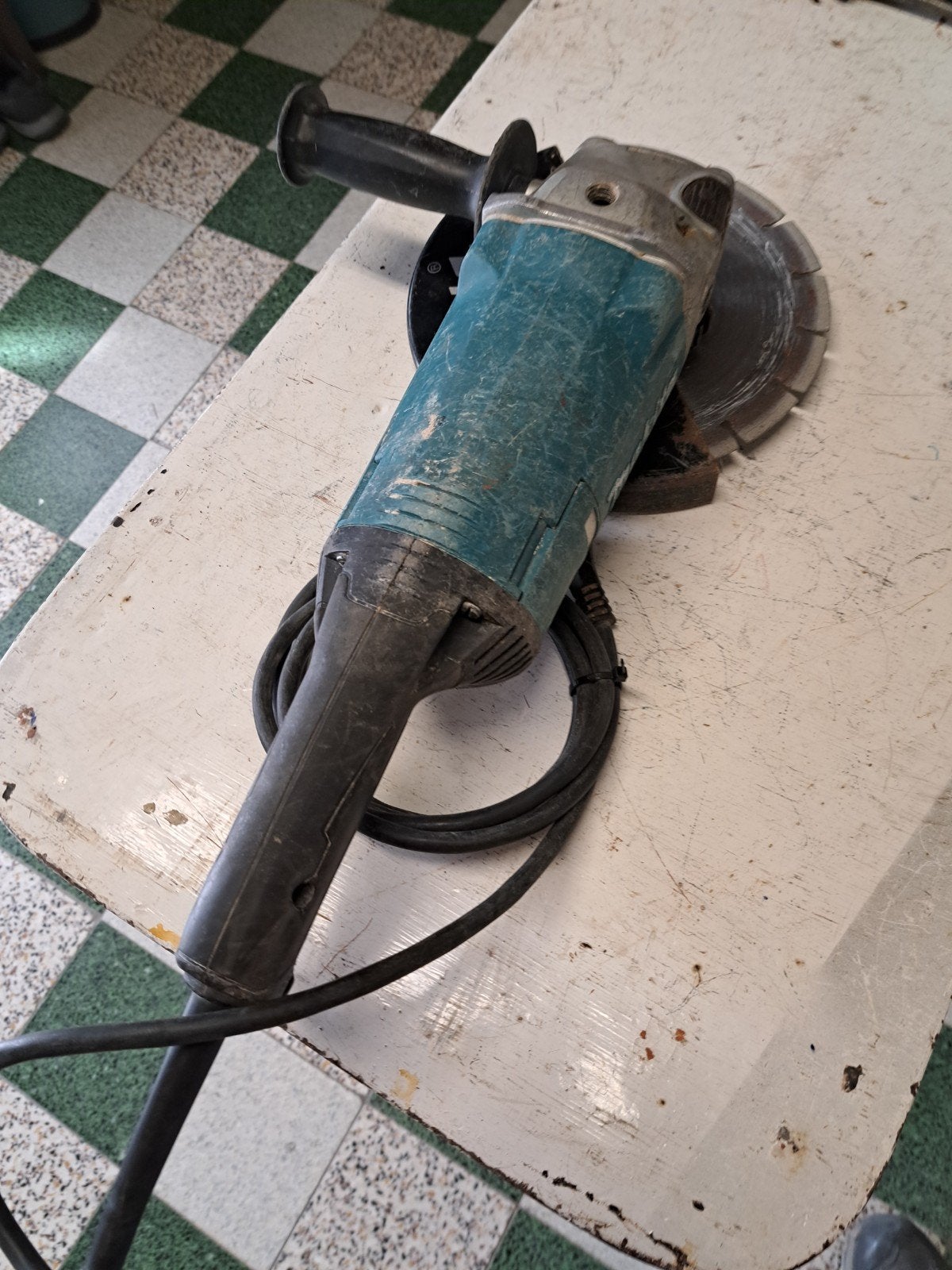 grote slijpmachines, Enlèvement