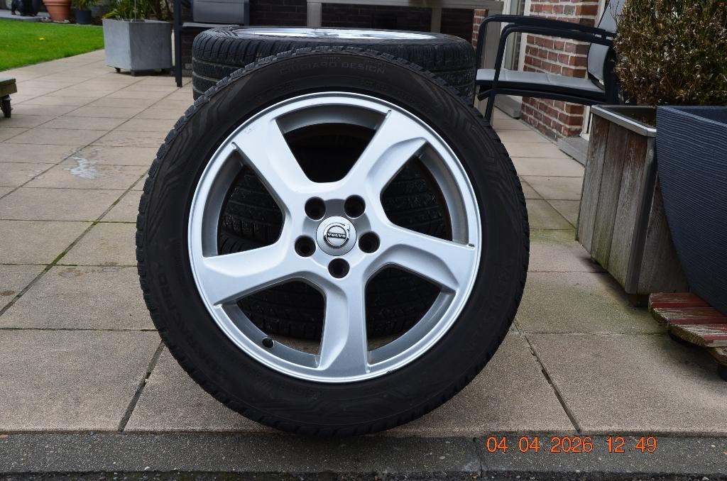 Velgen voor Volvo ( orgineel ), Ophalen, Velg(en), 17 inch, All Season