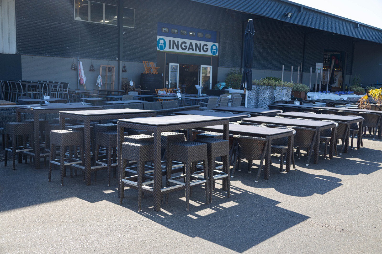 Horecaset; stoelen, (sta)tafels, barkrukken, Gebruikt, Meer dan 8 zitplaatsen, Ophalen of Verzenden, Wicker