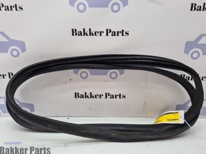 Portierrubber 4Deurs links-achter van een Dacia Logan, Dacia, Gebruikt, -, -