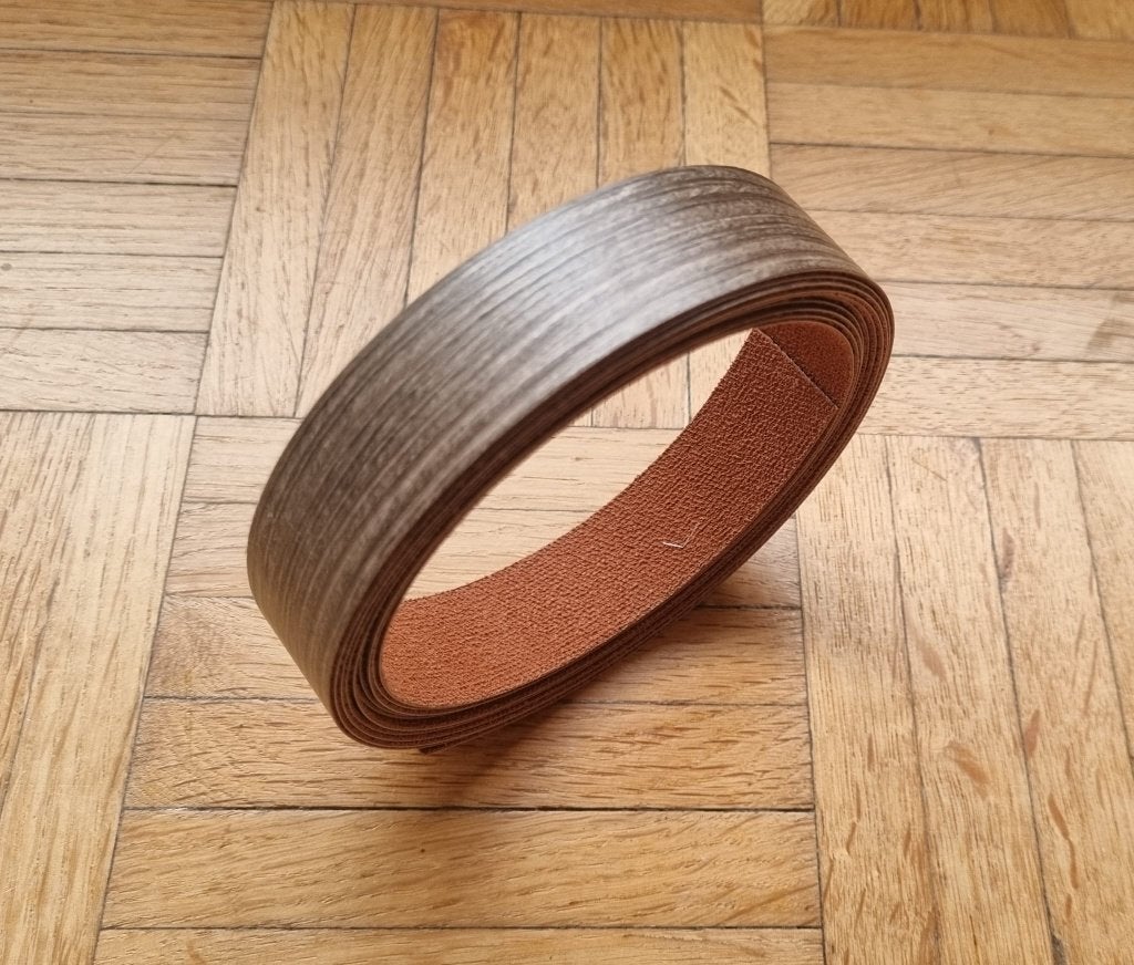 GRATUIT : ruban thermocollant en bois marron/gris, 3 m, Bricolage & Construction, Plinthes & Finitions, Comme neuf, Autres types