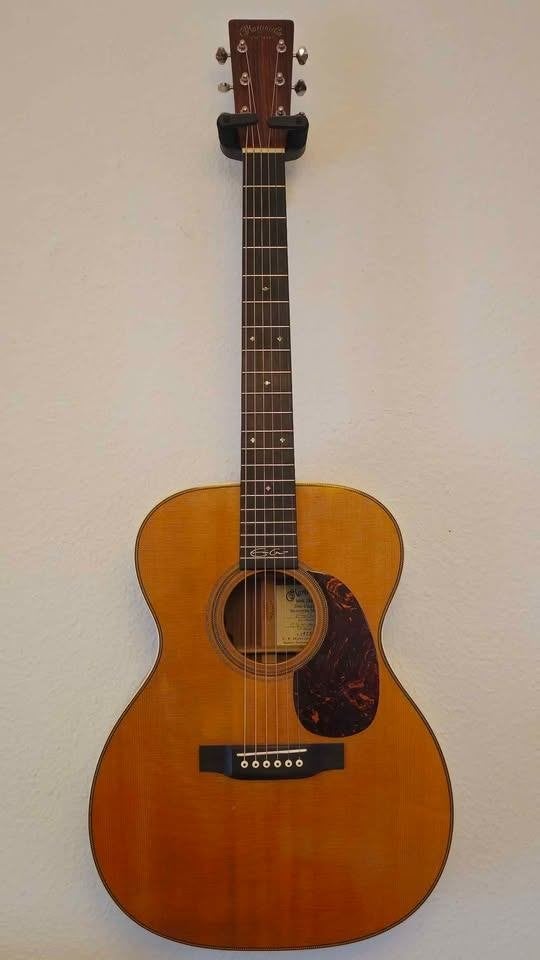 Martin 00028-EC, Musique & Instruments, Instruments à corde | Guitares | Acoustiques, Utilisé, Autres types, Avec capteur (piezo)
