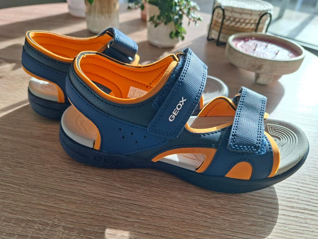 Sandalen Geox maat 33, Kinderen en Baby's, Kinderkleding | Schoenen en Sokken, Schoenen, Nieuw, Ophalen of Verzenden, Jongen
