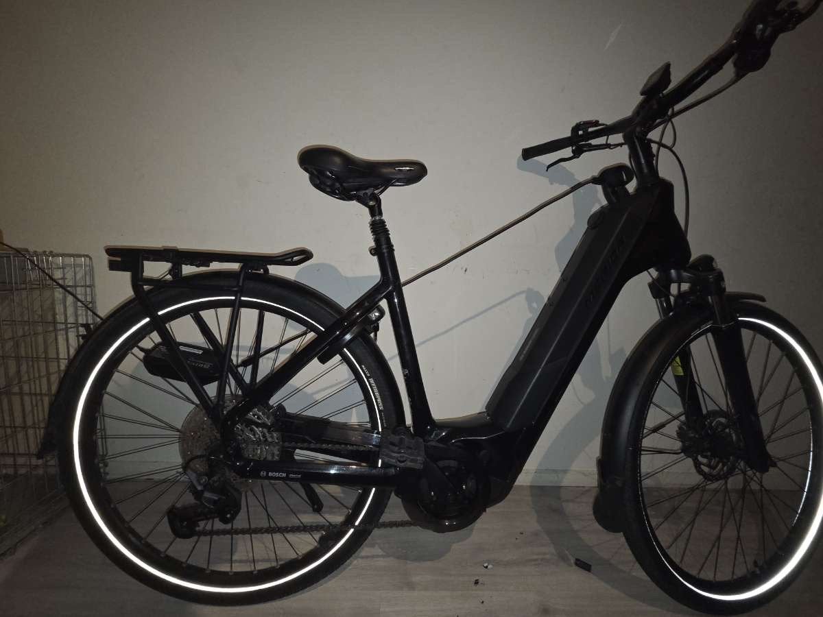 MERIDA E-FLOAT CITY 600 2024, Ophalen, Zo goed als nieuw