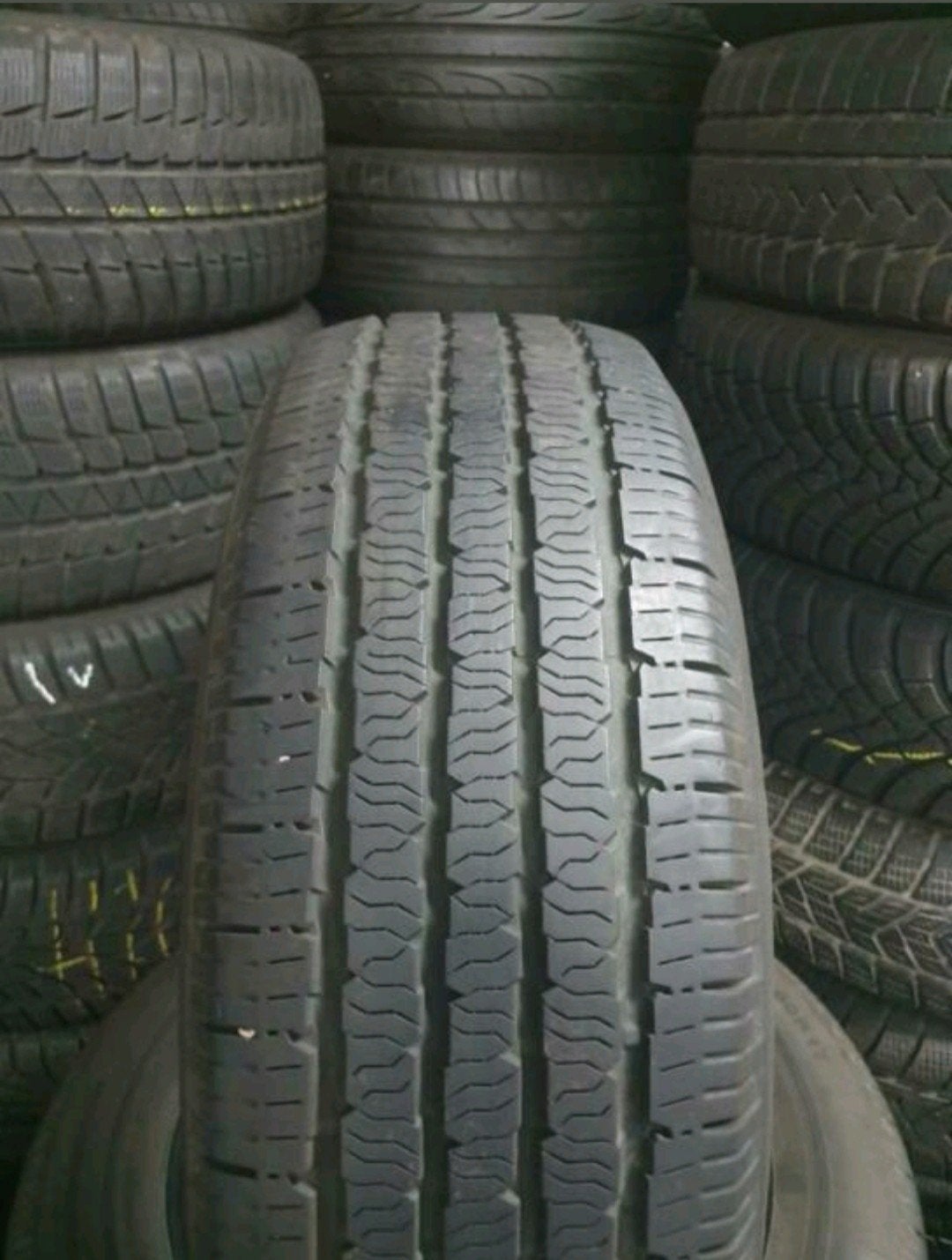 23560r17 235 60 r17 235/60/r17 kumho avec montage