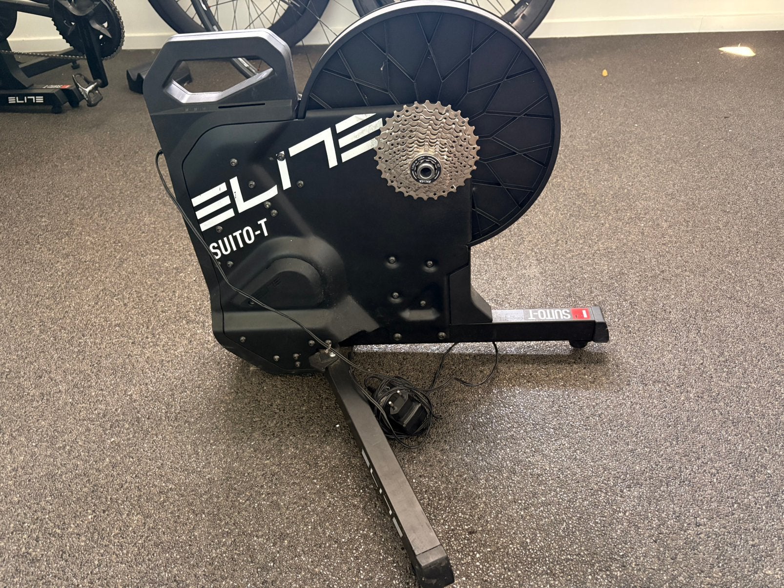Elite Suito T hometrainer rollen Splinternieuw 0km, Sport en Fitness, Ophalen of Verzenden, Nieuw, Benen
