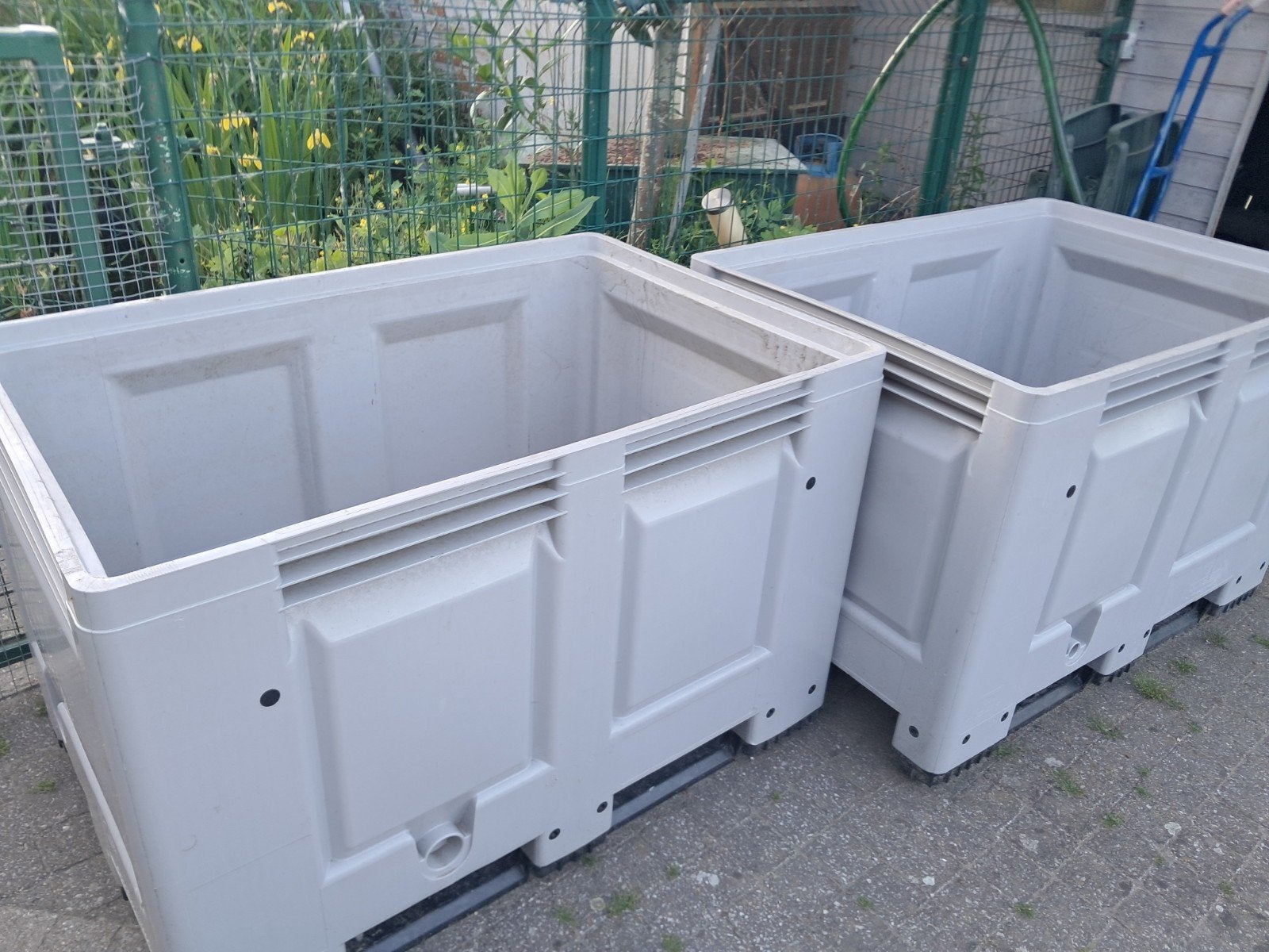 Pallet boxen, Ophalen