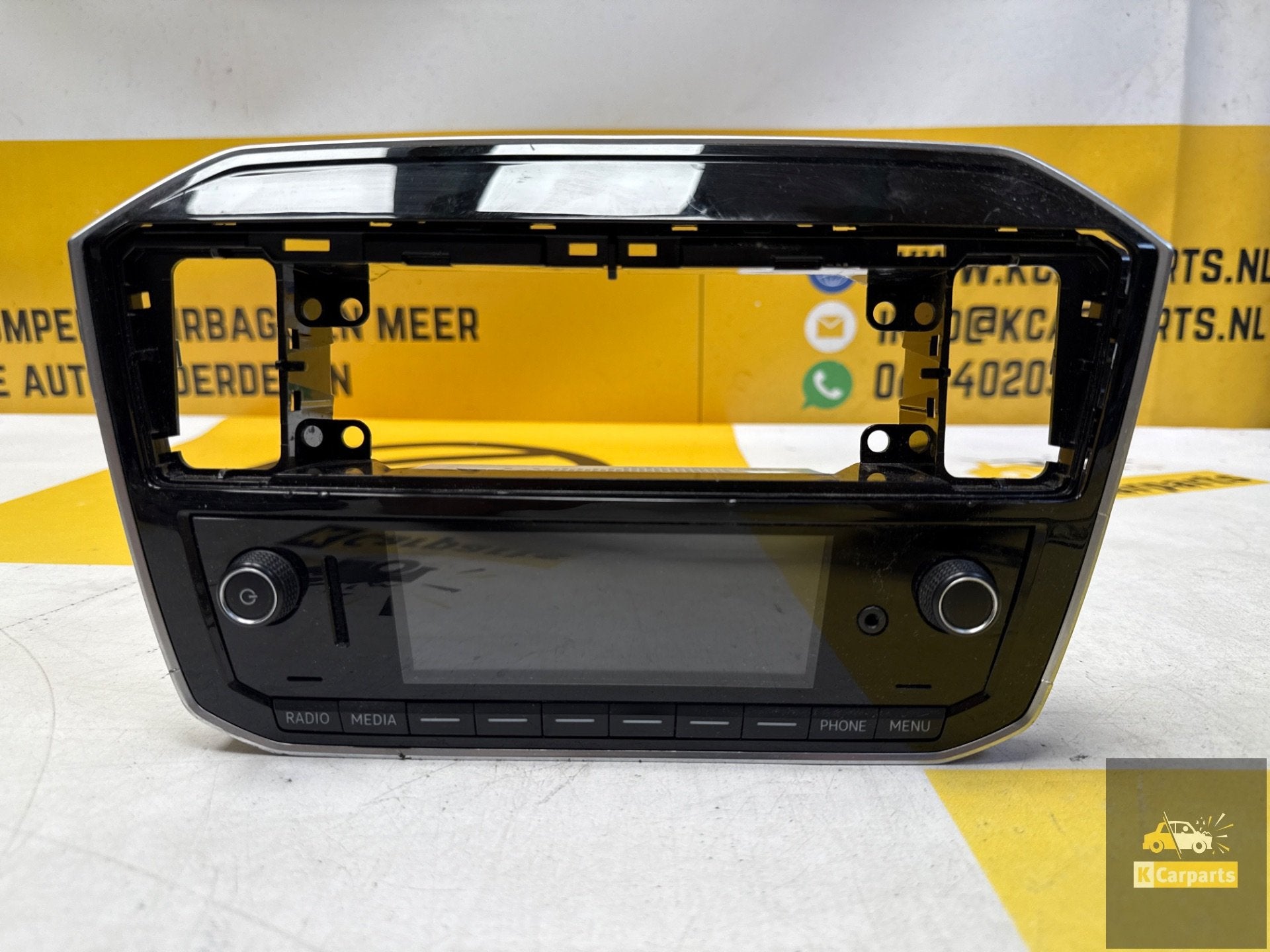 Autoradio Volkswagen UP 1S0035871, Autos : Pièces & Accessoires, Info@fabrikant.eu, Fabrikant BV, Utilisé, Fabrikantstraat 1
1000 AA  Amsterdam, NL