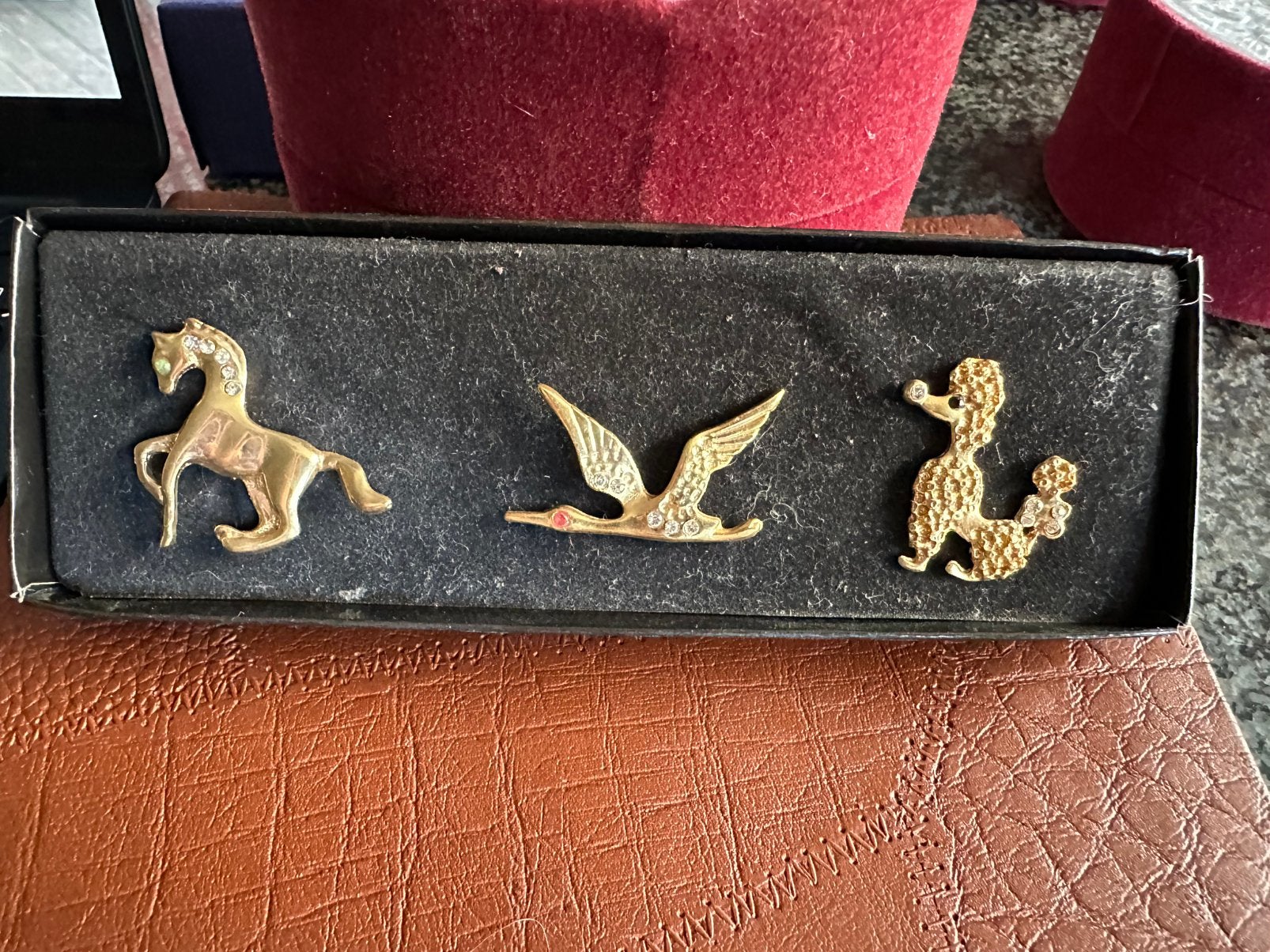 Broches, Bijoux, Sacs & Beauté, Enlèvement ou Envoi, Comme neuf
