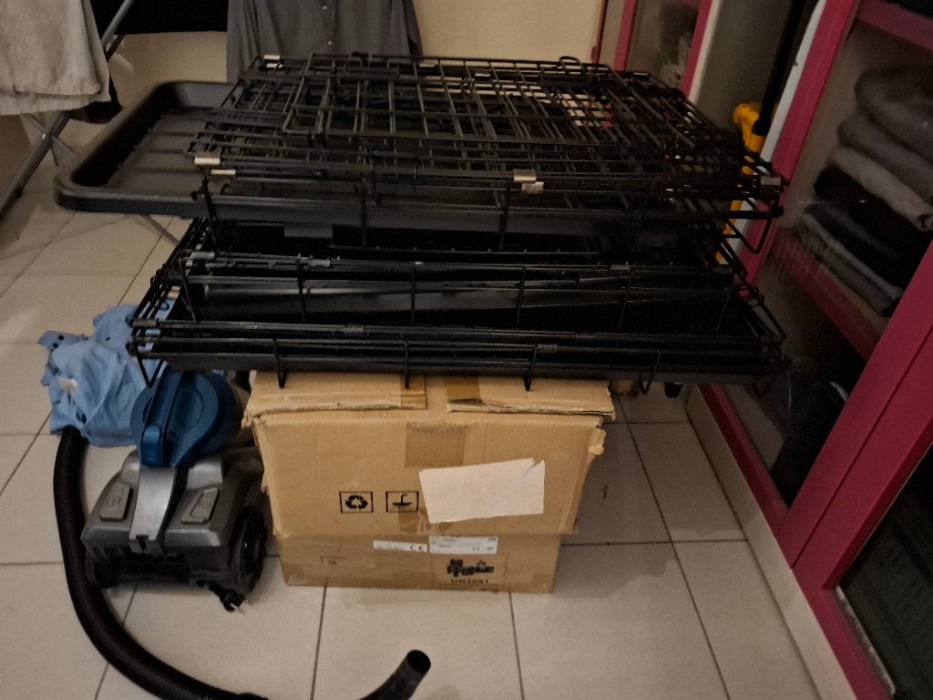 3 honden benches nieuwstaat, Ophalen of Verzenden, Zo goed als nieuw