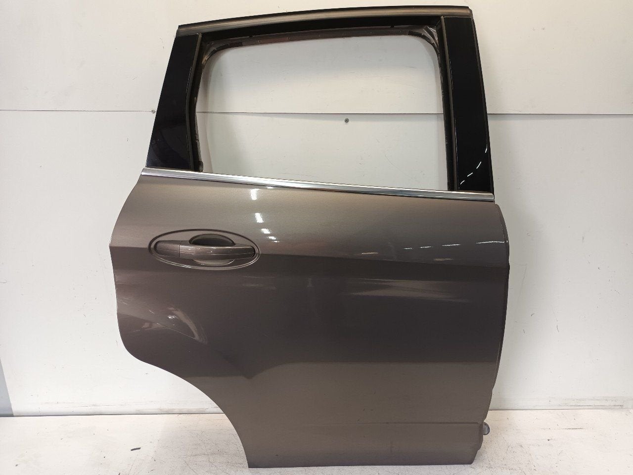Portier rechts achter Ford C-Max, Onderdelen@venauto.nl, Van der Ven Autorecycling B.V., Ettenseweg 76, 4706 PB Roosendaal, The Netherlands