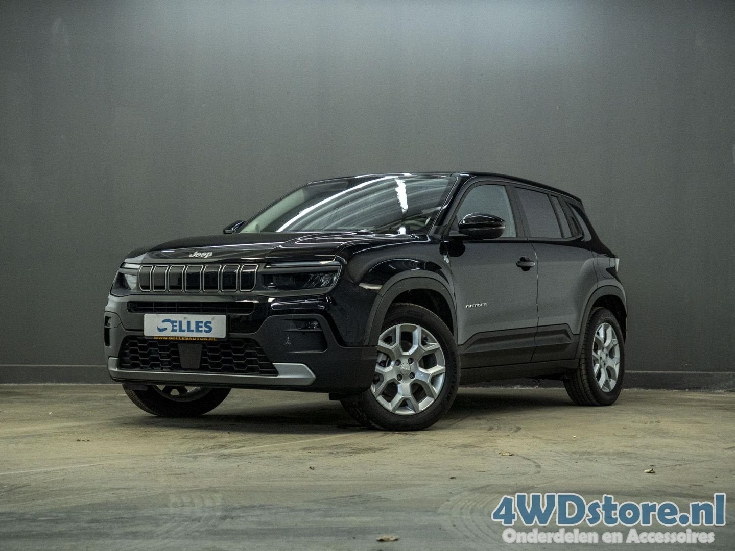 Jeep Avenger Altitude 54 kWh | SOH 97% | Camera, Auto's, Automaat, Zwart, Elektrisch, SUV of Terreinwagen