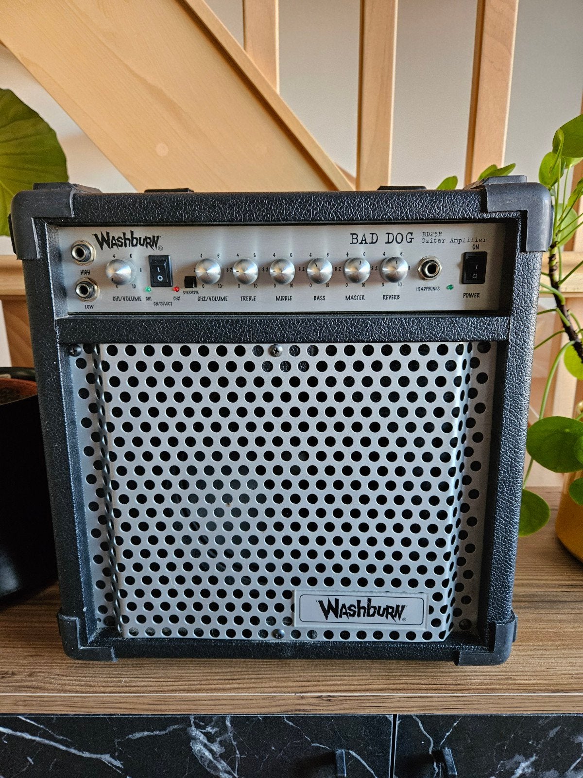 Te koop Washburn Bad Dog BD25R Gitaarversterker (25W) – Idea, Ophalen, Gebruikt, Gitaar, Minder dan 50 watt