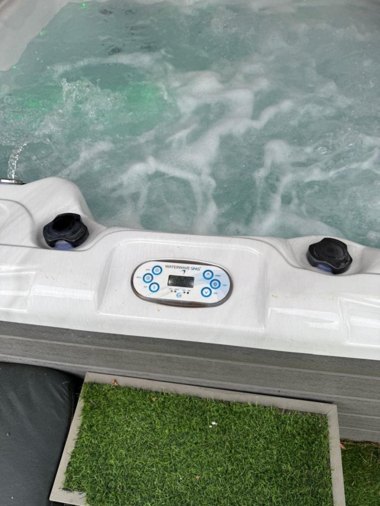 jacuzzi voor 6 personen, Jardin & Terrasse, Enlèvement, Utilisé, Couverture, Fixé