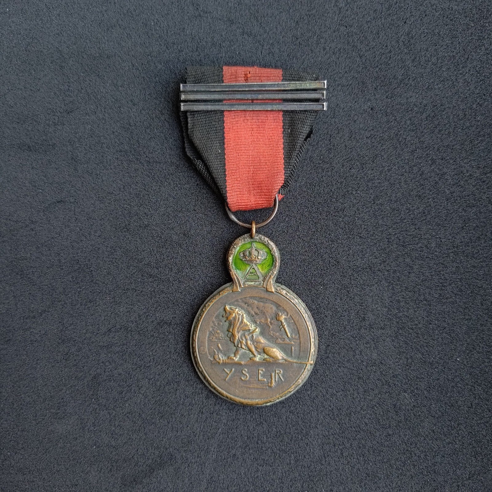 Originele Belgische Uzermedaille WO1 1914 – Met lint, Verzamelen, Ophalen of Verzenden