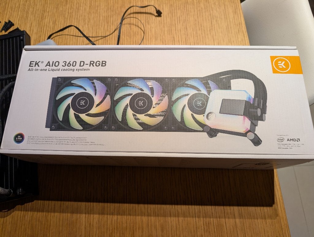 Watercooling AIO : EK AIO 360 D-RGB, Informatique & Logiciels, Refroidisseurs d'ordinateur, Utilisé, Refroidisseur ordinateur à eau