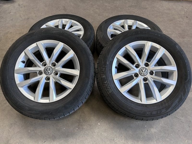 16 inch originele Sepang velgen + zomerbanden Volkswagen Pas, Autos : Pièces & Accessoires, Pneus et Jantes, 215 mm, 16 pouces