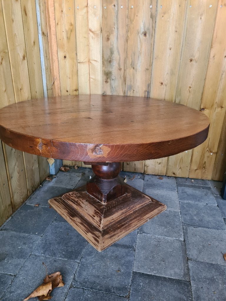 Eiken tafel, Ophalen