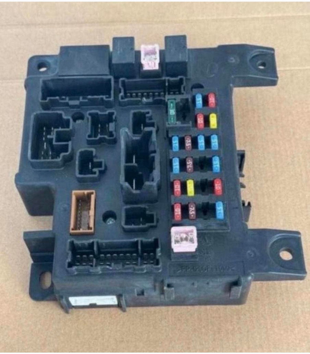 Module commande corps boîte à fusibles Peugeot 4007 8637A318, Enlèvement ou Envoi, Utilisé, Peugeot