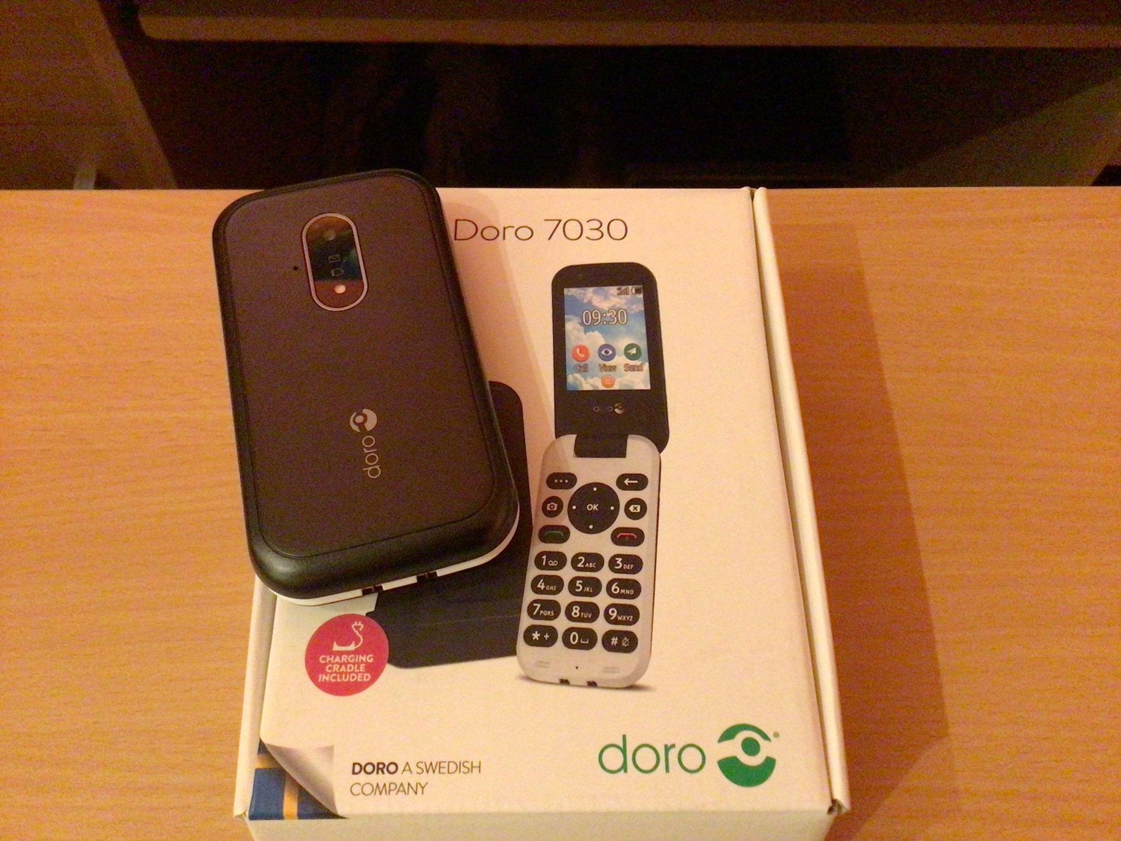 Smartphone Doro DOR 7030 SW, Ophalen, Zo goed als nieuw, 3 tot 6 megapixel, Zwart