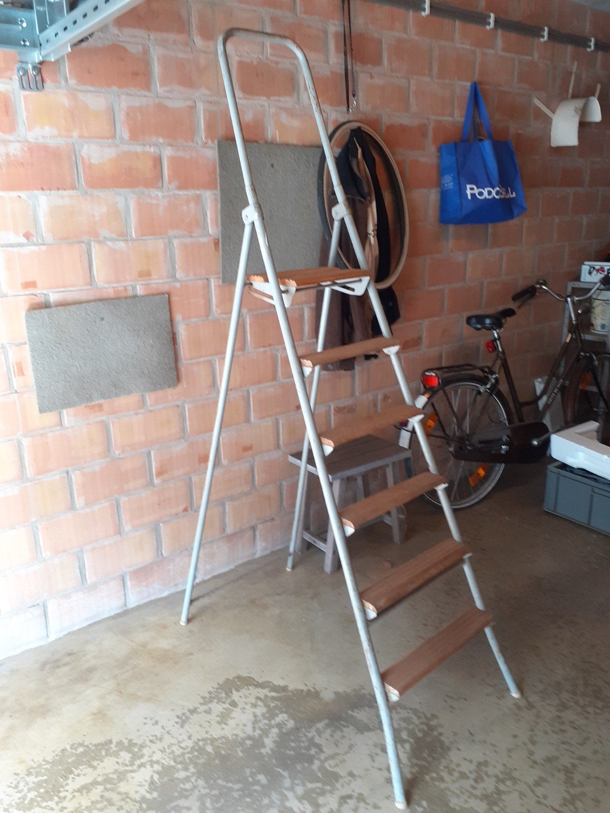 Échelle robuste, Bricolage & Construction, Échelles & Escaliers, Enlèvement, Utilisé, Échelle, Moins de 2 mètres