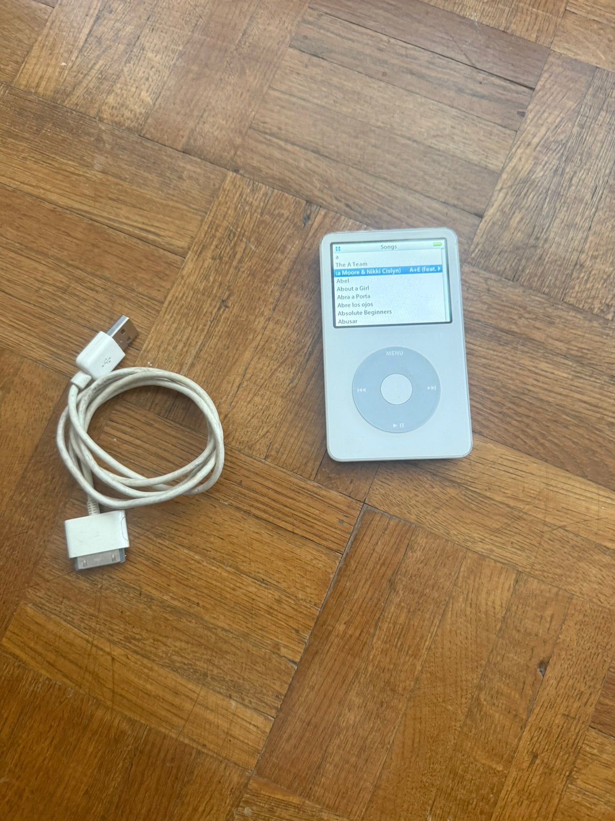 iPod classic 30 gb witte generatie 5.5, Audio, Tv en Foto, Mp3-spelers | Apple iPod, Gebruikt, Met radio, Ophalen of Verzenden