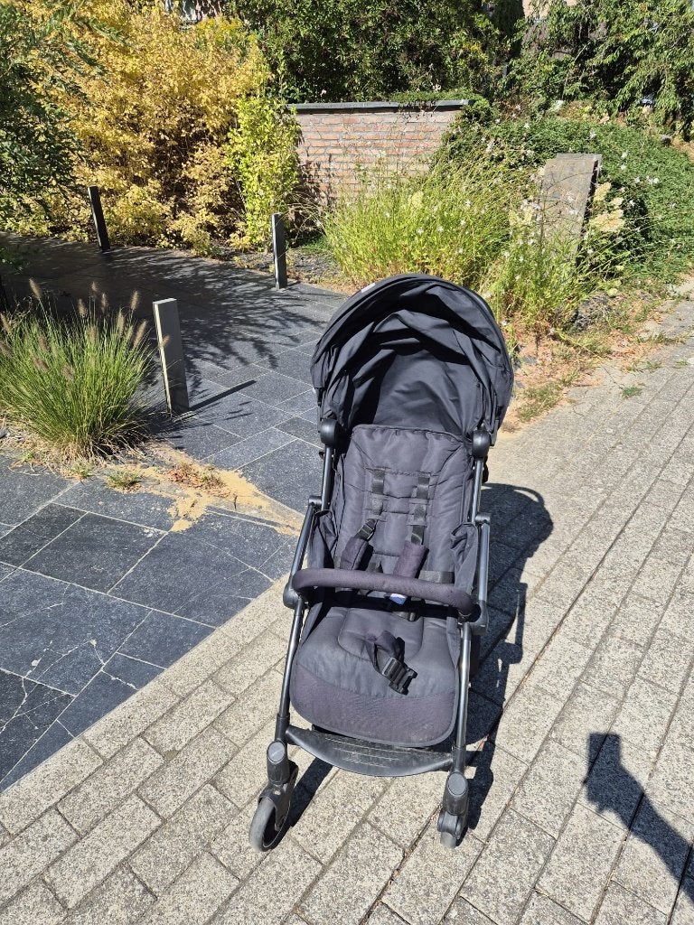 Poussette Chicco Urbino black pliable, Enfants & Bébés, Poussettes & Combinaisons, Enlèvement, Comme neuf, Poussette, Autres marques