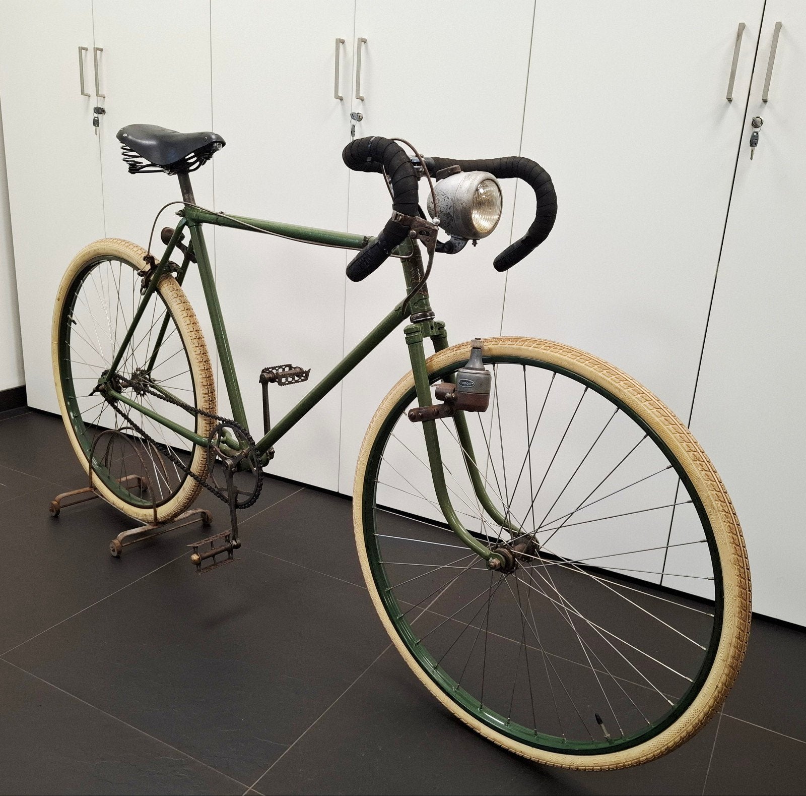 Antieke Velo Imperator Antwerpen eind jaren 40, Fietsen en Brommers, Ophalen of Verzenden