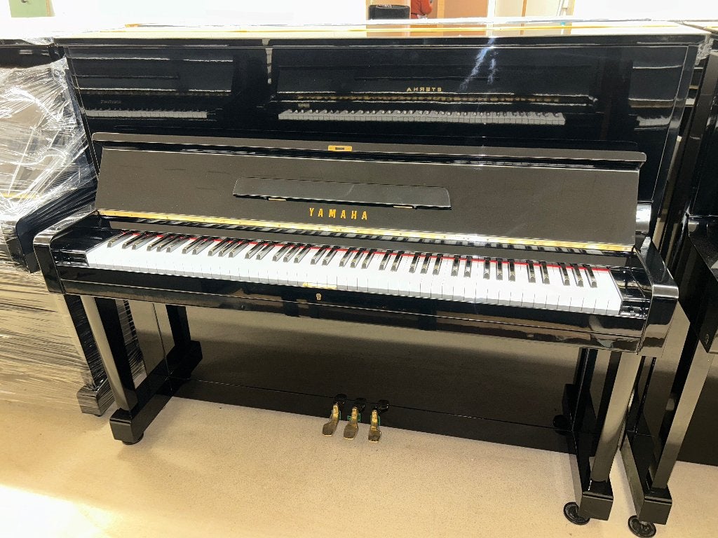 PROMO ! Pianos droits Yamaha U1 - Garantie: 10 ans, Muziek en Instrumenten, Ophalen, Zo goed als nieuw, Zwart, Piano