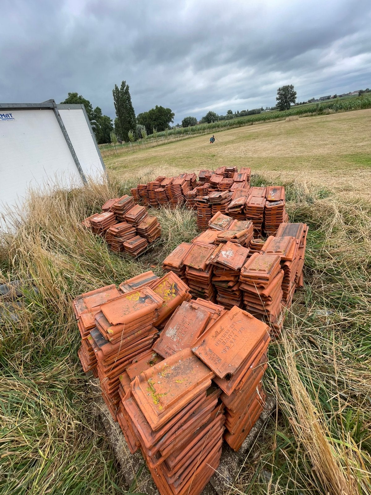 Gratis 8 palletten dakpannen, Enlèvement, Comme neuf, Rouge, Tuiles
