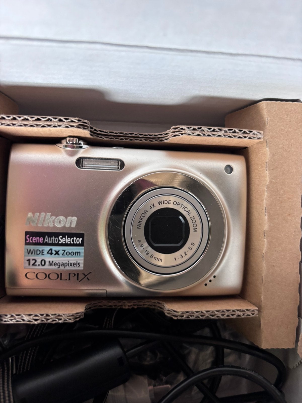 S2500 Nikon, Enlèvement ou Envoi, Comme neuf, Nikon