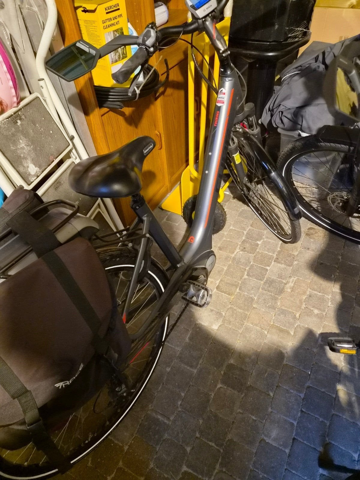 vrouwefiets cube, Ophalen, Gebruikt, 50 km per accu of meer, Cube