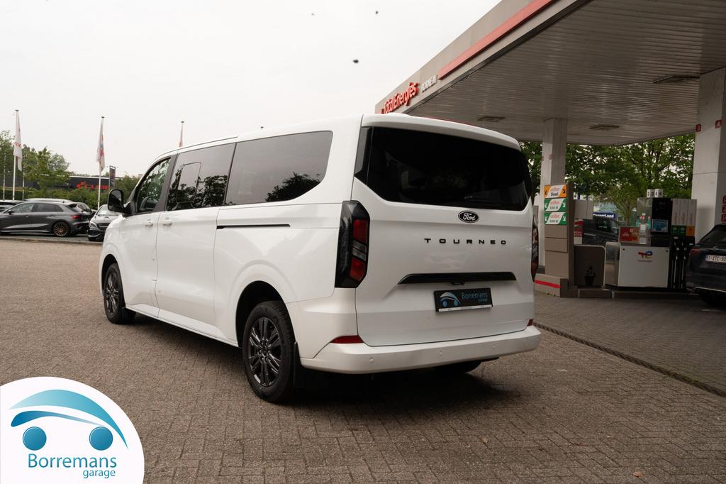 Ford Tourneo Custom  2.0 EcoBlue L2 Titanium Trekhaak /9pl/, Auto's, Bestelwagens en Lichte vracht, 0 cilinders, Wit, Bedrijf