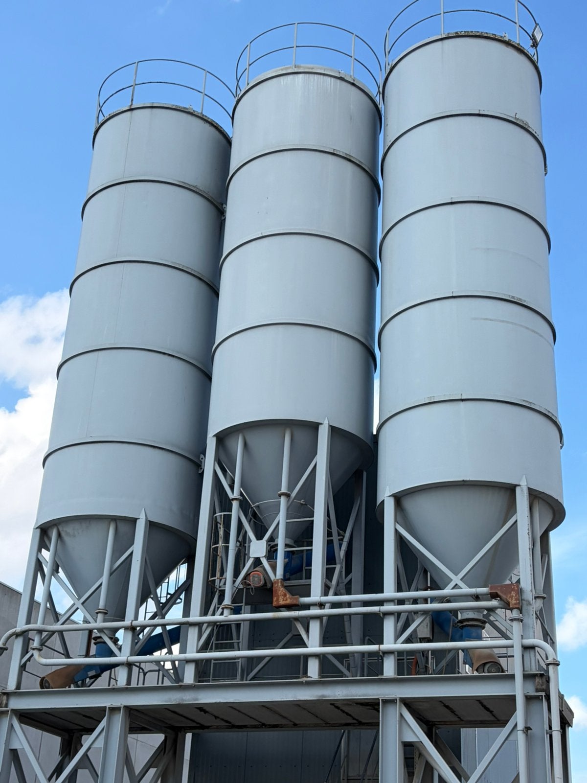 6 cement silo’s, Ophalen