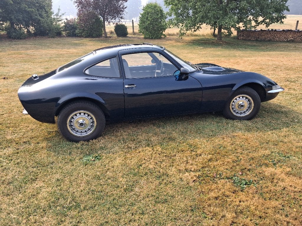 Opel GT 1900, foto 3