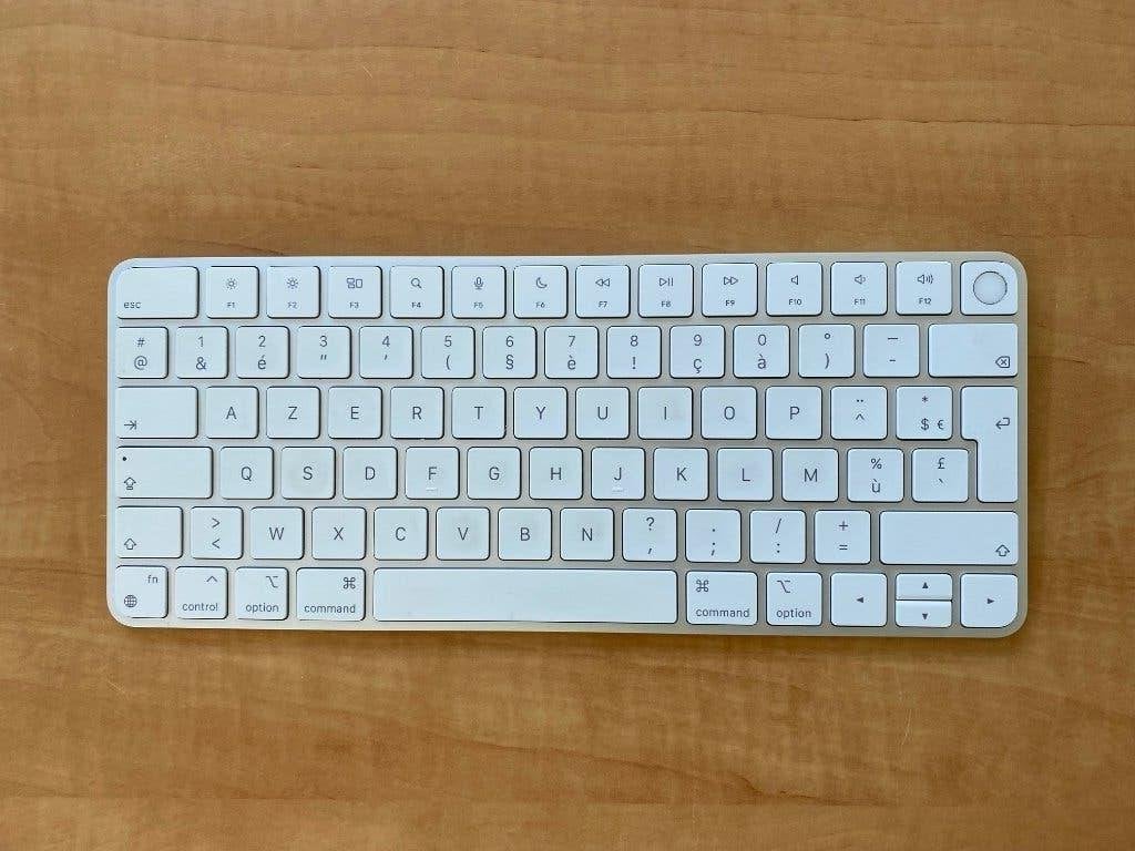 Clavier Apple Magic Keyboard avec Touch ID - Etat neuf, Touch ID, Enlèvement ou Envoi, Azerty, Comme neuf